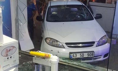 Arabayla Dükkana Daldı