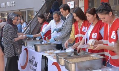Eskişehir Türk Kızılay Şubesi’nden Aşure İkramı
