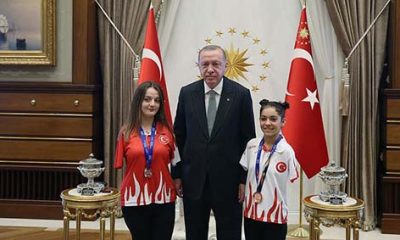 Cumhurbaşkanı Erdoğan Paralimpik Yüzücüleri Kabul Etti