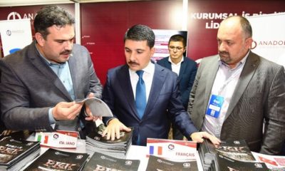 Cumhurbaşkanı Özel Kalem Müdürü Doğan’dan Anadolu Üniversitesi standına Ziyaret