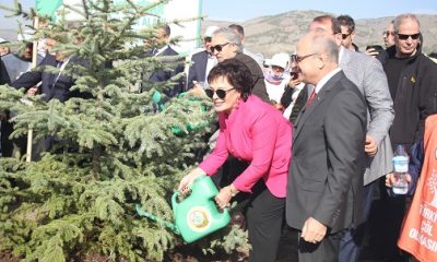 Hülya Koçyiğit Eskişehir’deki Fidan Dikme Etkinliğine Katıldı