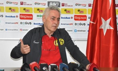 Eskişehirspor Teknik Direktörü Demirbakan’dan Camiaya ‘Mustafa Denizli’ Göndermesi