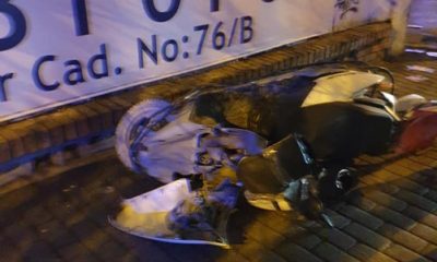 Motosikletli Kuryeye Otomobil Çarptı: 1 Ölü