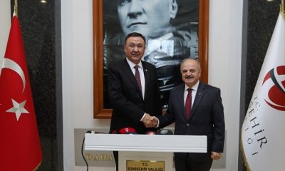 Vali Çakacak, Kırgızistan’ın Ankara Büyükelçisi Ömüraliev’i Kabul Etti