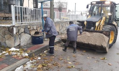 İnönü Belediyesi Buzlanmaya Karşı Tuzlama Çalışması Yaptı