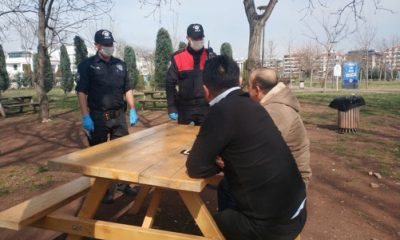 Polis Park ve Sokakları Tek Tek Gezerek ‘Evde Kal’ Çağrısı Yaptı