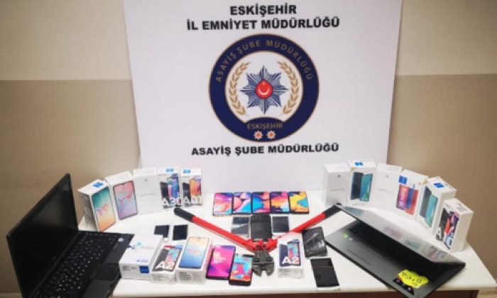 Cep Telefonu Hırsızı Yakalandı