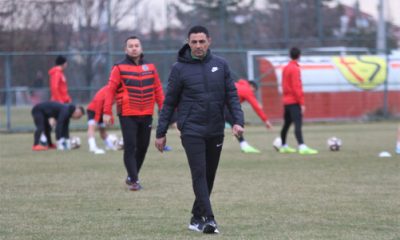 Mustafa Özer, Kümede Kalma Savaşı Veren Es-Es’i Yorumladı