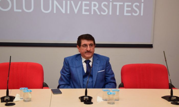 Anadolu Üniversitesi’nde ’Ombudsmanlık’ Konuşuldu