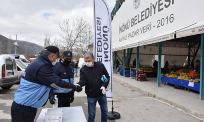 İnönü’de Ücretsiz Maske Dağıtımı Aralıksız Devam Ediyor