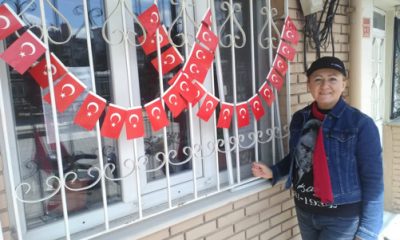 Muhtarlık Binasını Bayrakla Süsledi