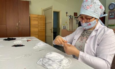 Usta Öğreticiler Tamamen El Emeği ile Maske Üretiyorlar