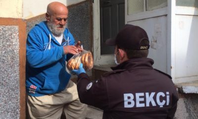 Mahallenin Evlatları Yaşlıları Unutmuyor