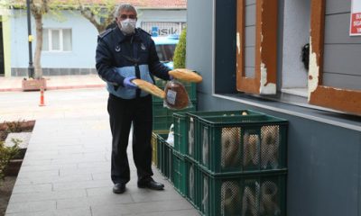 Zabıta Ekipleri Açıkta Satılan Ekmekleri Topladı
