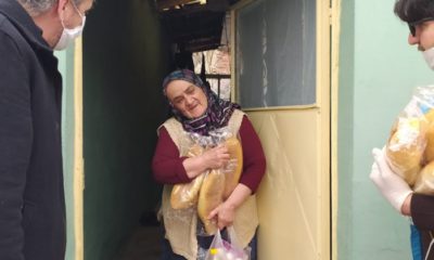 Sevinçleri Kapı Aralıklarından Yüreklere Saçıldı