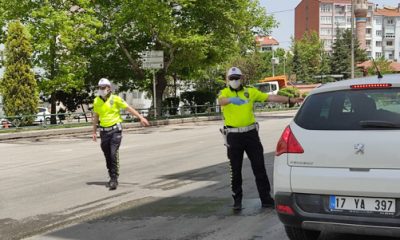 Polis Ekipleri Kontrollere Ara Vermiyor