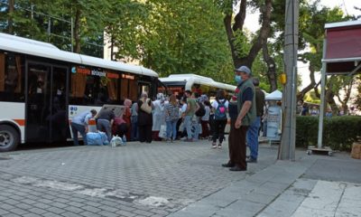 Otobüs Duraklarındaki Kalabalık Pes Dedirtti