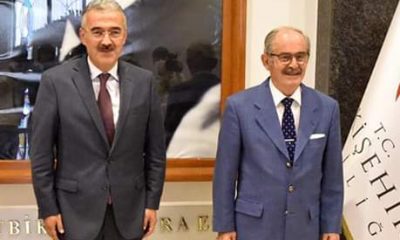 On Birinci Valiyi Karşıladı