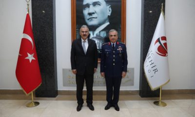 Garnizon Komutanı Gülan, Vali Ayyıldız’a ‘Hayırlı Olsun’ Ziyaretinde Bulundu