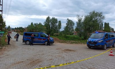 Komşu Kentte 3 Bin Nüfuslu Köy Giriş ve Çıkışlara Kapatıldı