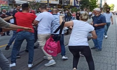 Sokak Ortasında Kadınların Saç Saça Baş Başa Kavgası