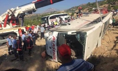 Mersin’de Askerleri Taşıyan Otobüs Devrildi