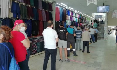 ESKİ’de Uzun Kuyruklar Koronavirüse Davetiye Çıkarıyor