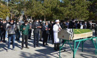 Enkazdan Kurtarılıp Hastanede Hayatını Kaybeden Depremzede Toprağa Verildi