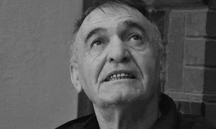 Faruk Hoca Sevenlerini Yasa Boğdu