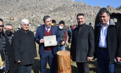 SEV’den Başkan Yüzügüllü’ye Plaket Takdimi