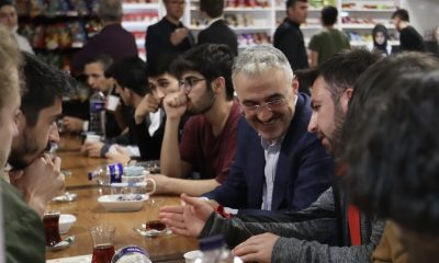 Vali Ayyıldız, KYK Yurdunda Kalan Öğrencilerle İftar Yaptı