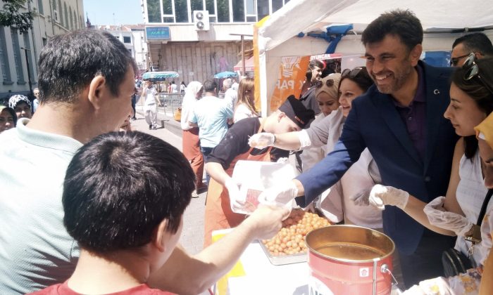AK Parti Eskişehir’de 21. Kuruluş Yıl Dönümü Etkinlikleri Gerçekleştirildi