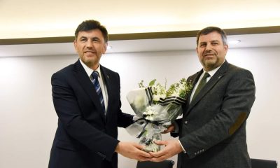 AK PARTİ’DE DEVİR TESLİM