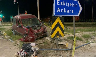 Emirdağ”da Tırın çarptığı  araç savrulup bir başka tıra çarptı: 2 ölü