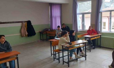 Hisarcık’ta lise öğrencilerine Psikososyal Destek, Deprem Psikoeğitim eğitimi