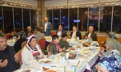 Simav’da Romanlar iftarda bir araya geldi