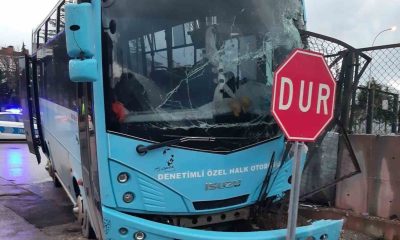 Kütahya’da halk otobüsü ile otomobil çarpıştı: 1 yaralı