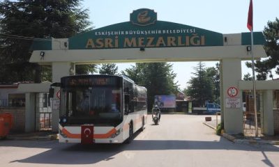 Asri Mezarlığı’nda bayram yoğunluğu
