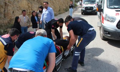 Yemin töreni sonrası trafik kazasına karıştı, olay yerine gelen annesi fenalık geçirdi