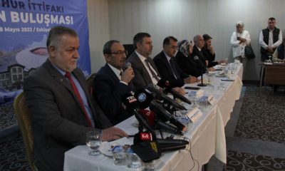 Bakan Dönmez’den depremzedelere hakaret edenlere ağır sözler