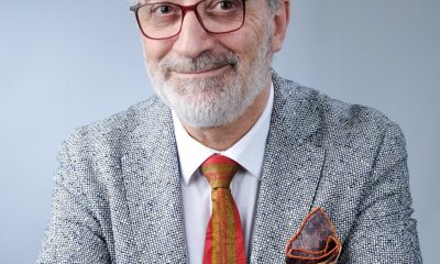 SITKI KARACA YENİ KİTABI AT ÇÖPE GİTSİN ‘DE NEYİ ANLATIYOR