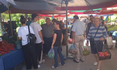 Pazar tezgahlarında bayram yoğunluğu