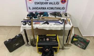 Kaçak kazı yapan 5 şüpheli suçüstü yakalandı
