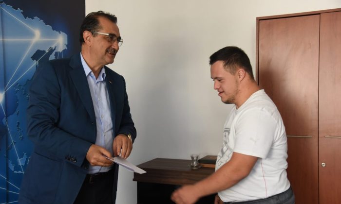 Fatih Dönmez’den Down Sendromlu Muhtar Adayına Destek