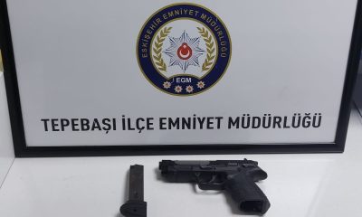 Bodrumda yapılan aramada silah ele geçirildi