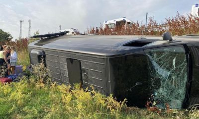 Bozüyük’te Turistleri taşıyan minibüs devrildi: 7 yaralı