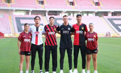 Eskişehirspor’un yeni sezon formalarına ilk 24 saatte yoğun talep