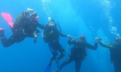 Eskişehirli dalgıçlar denizin 12 metre altında halay çekti