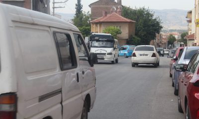 Yetersiz trafik önlemleri alınmayan caddeler tehlike saçıyor