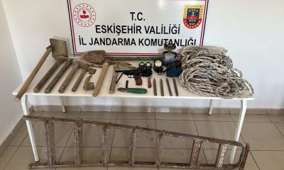 Jandarmadan kaçak kazıya suçüstü (Video Haber)